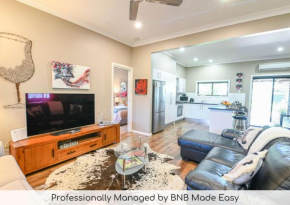 Sterling House Spacious Deck BBQ Pet Friendly, Dubbo
